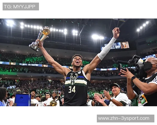 字母哥半场表现抢眼7投5中斩获10分7板3助助球队领先